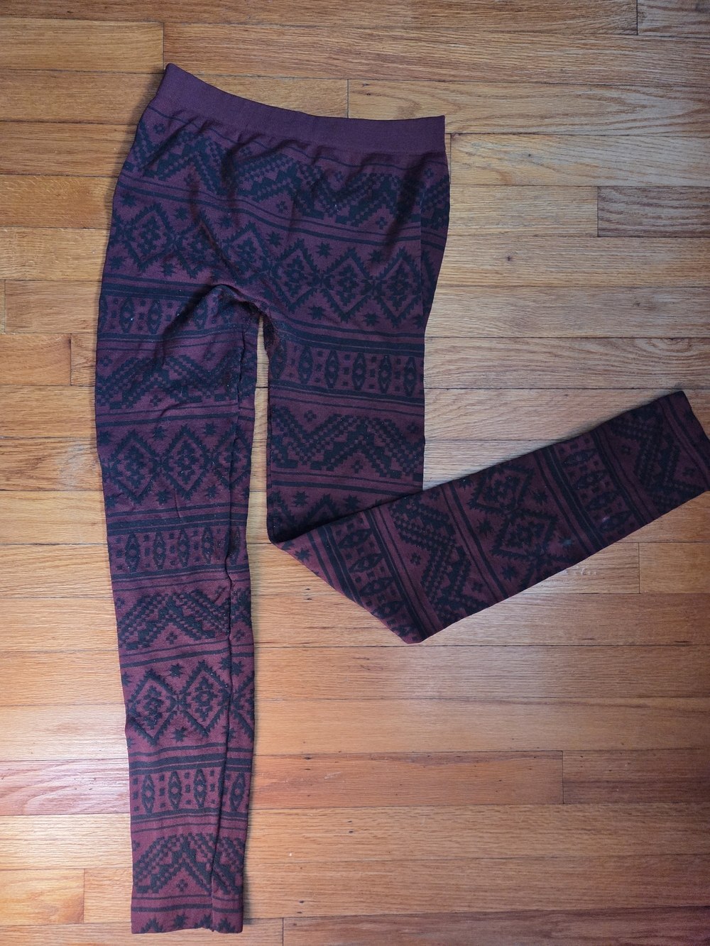 Pink Republic Burgundy Patterned Leggings